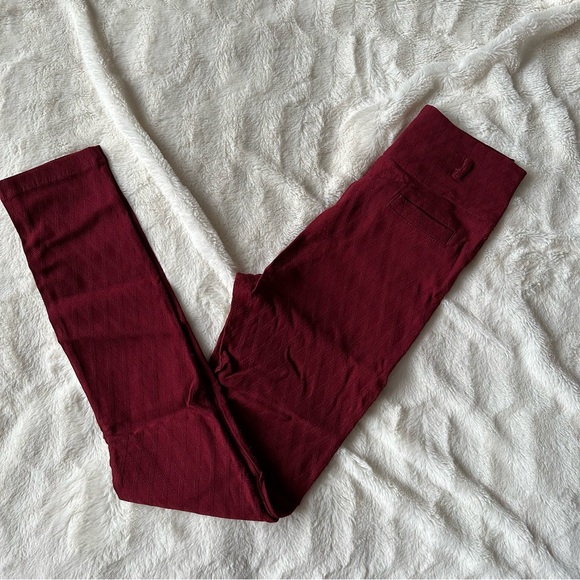 A'gaci textured belted high waist burgundy pants medium - Picture 4 of 7